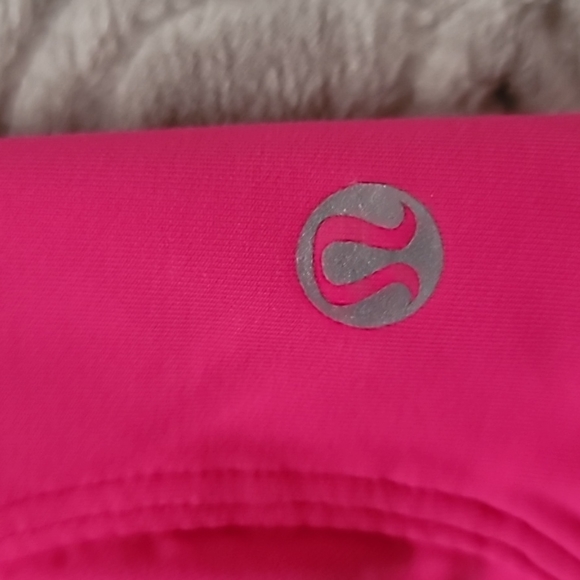 Lululemon ta ta tamer pink sports bra 34DD - Picture 11 of 12